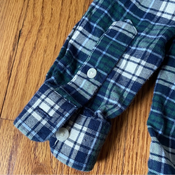 Preppy Vineyard Vines Flannel Collared Button Down Shirt for Boys - Picture 2 of 5